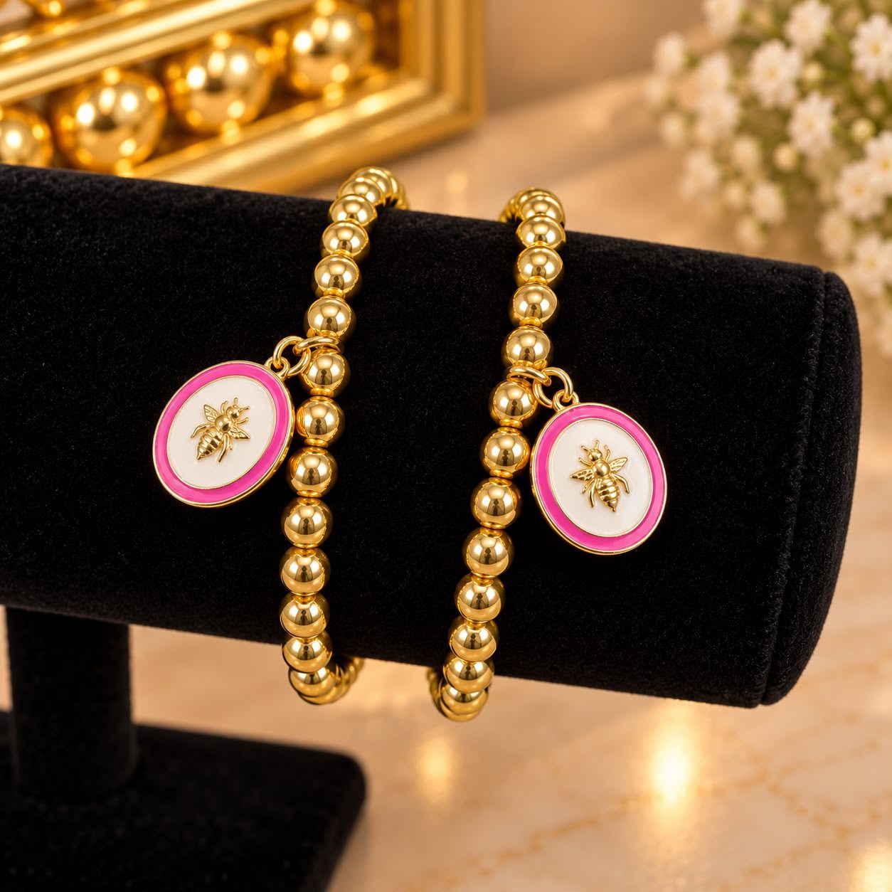 Pulsera con dije ovalado