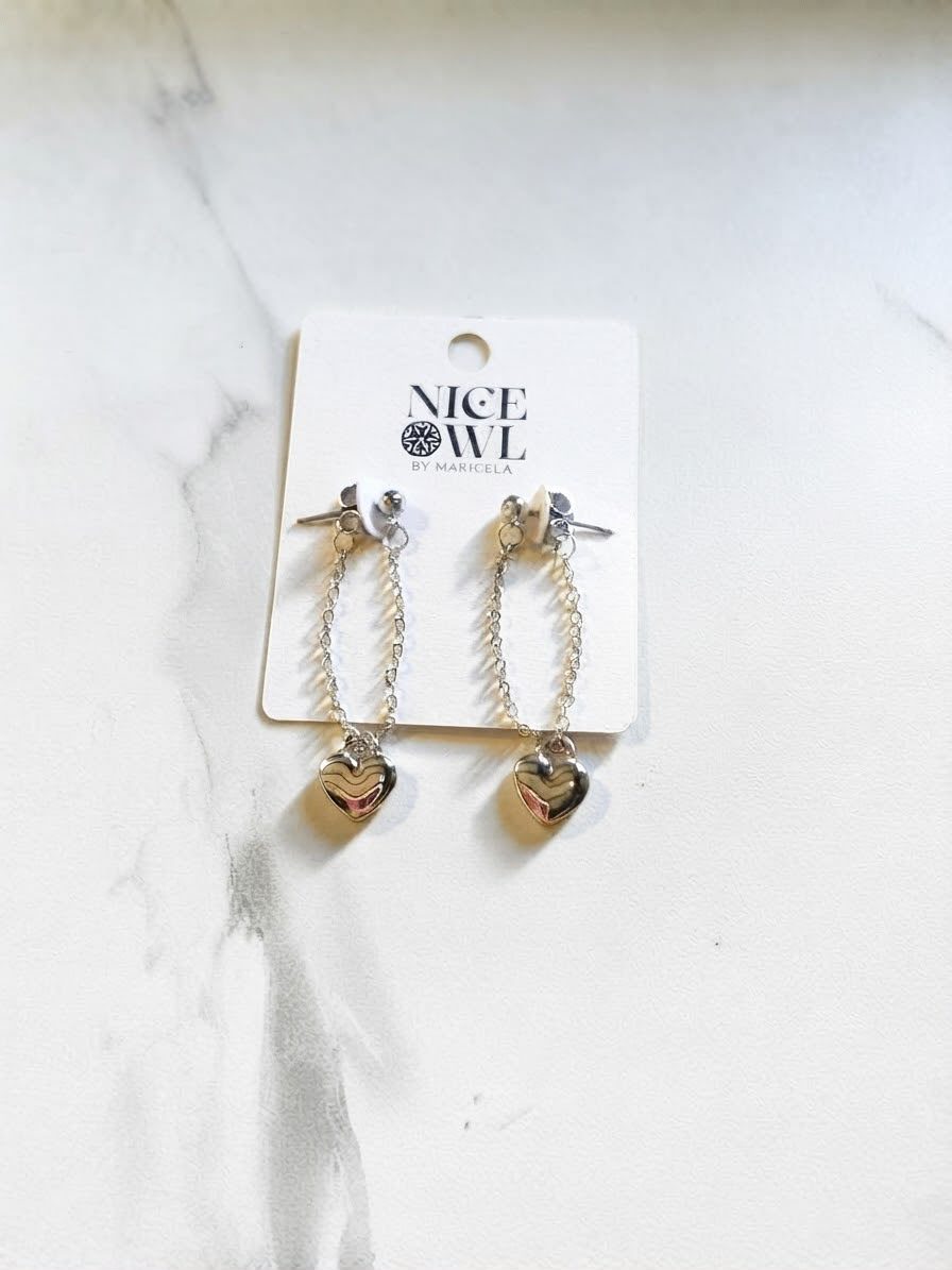 Aretes platino largo c/corazon