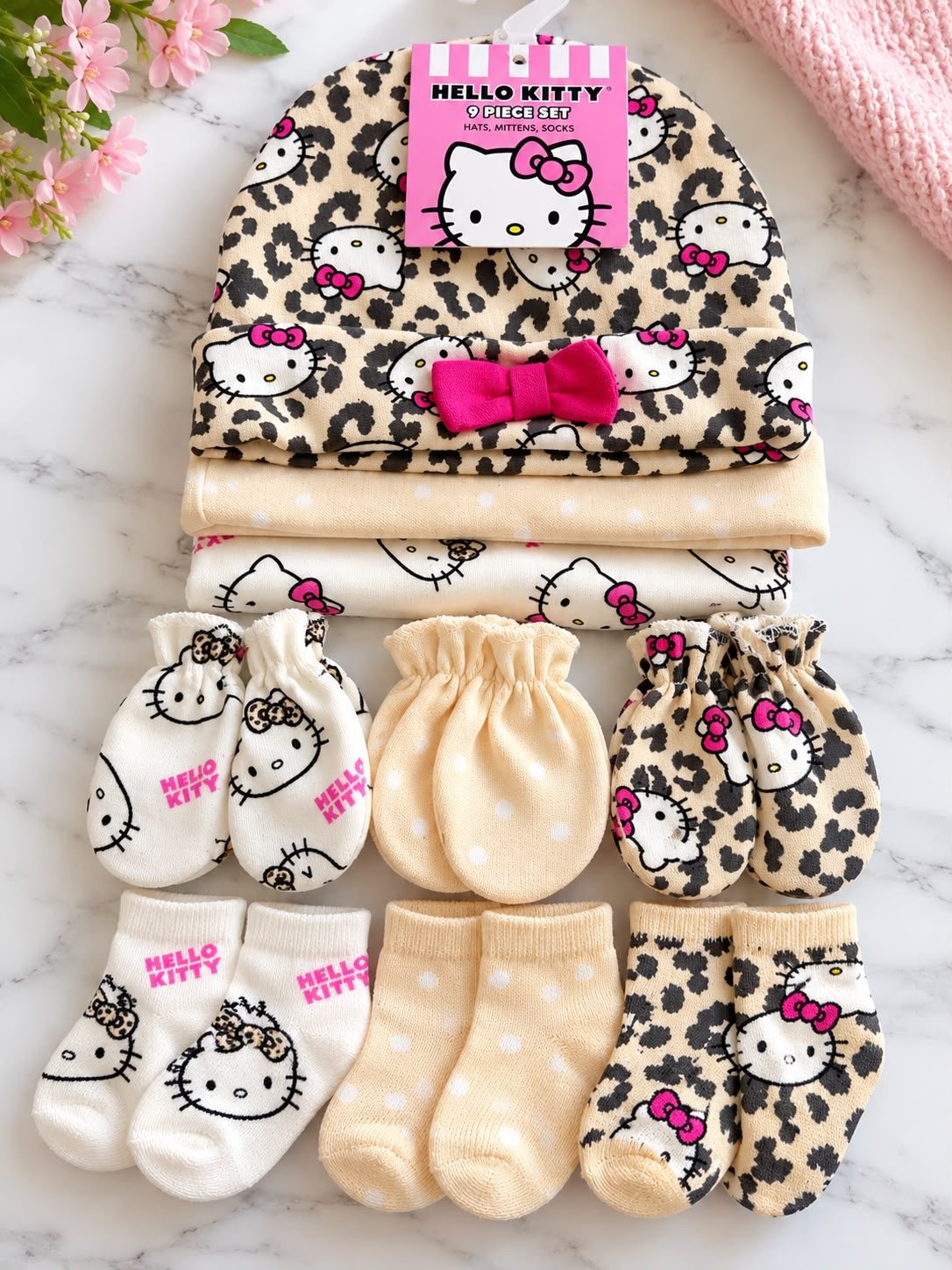 Hello kitty 9 piece set 0/9 meses